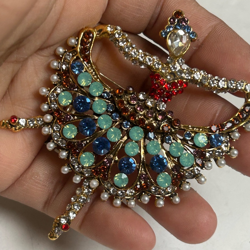 Multicolor Crystallady face Brooch - Women's Jewelry